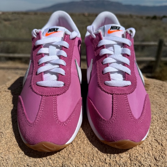 NWOT Nike Pacific. - Picture 2 of 7